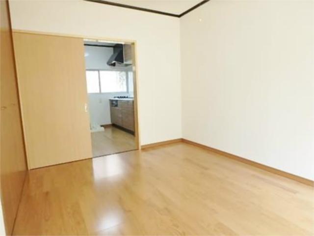 居室・リビング　明るいお部屋です