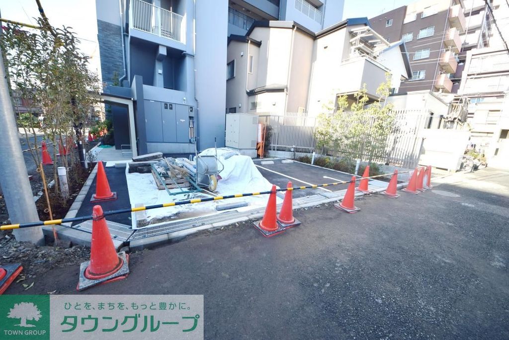 駐車場　駐車場