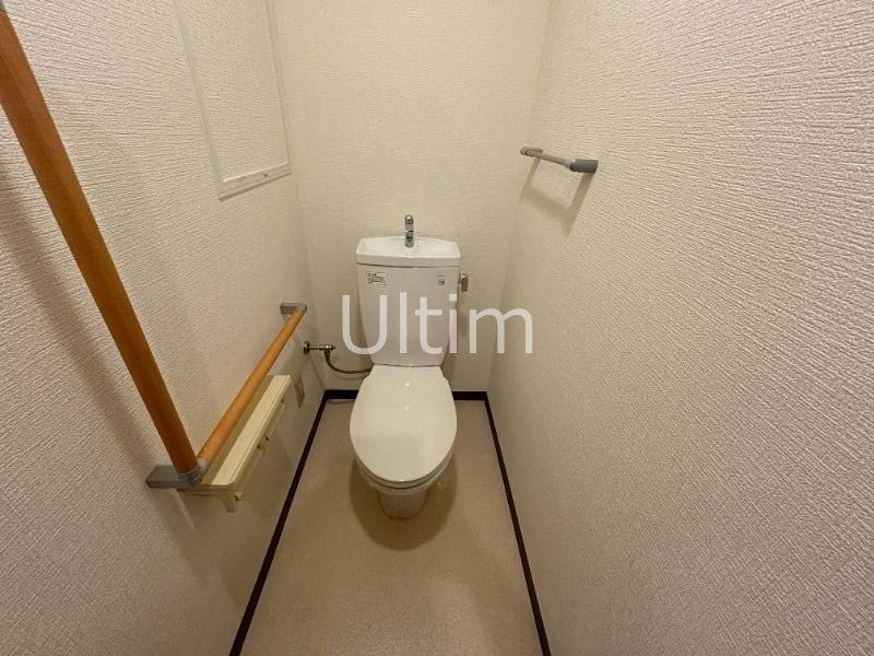トイレ　※別のお部屋の写真です