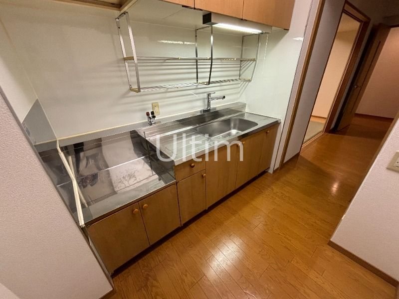 キッチン　※別のお部屋の写真です