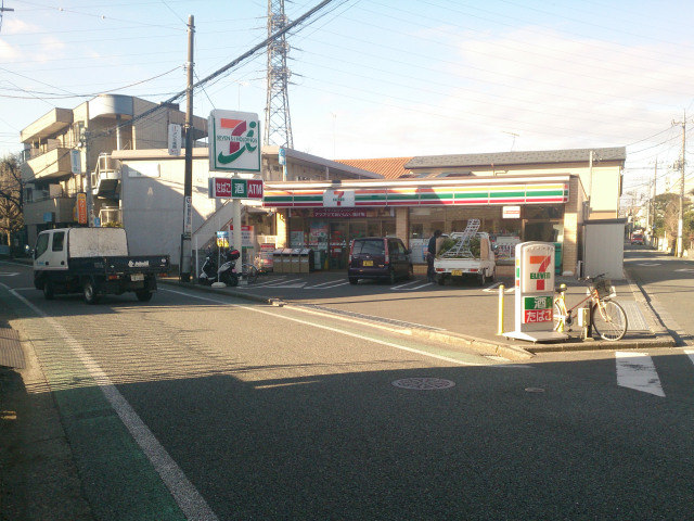 コンビニ　セブンイレブン 町田中町3丁目店（コンビニ）まで482m
