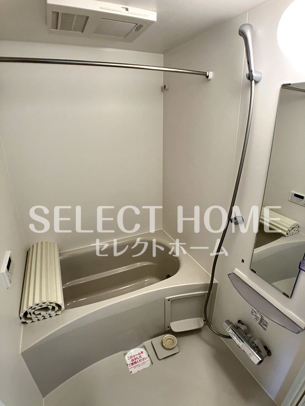 バス・シャワールーム　落ち着いた空間のお風呂です