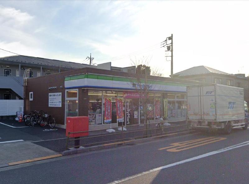 コンビニ　ファミリーマート足立平野店（コンビニ）まで400m