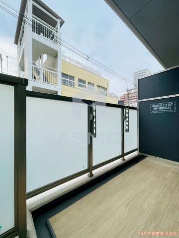 バルコニー　同マンション別部屋　参考写真
