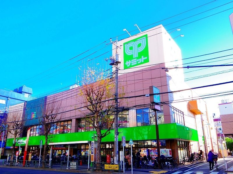スーパー　サミットストア 和泉店（スーパー）まで657m