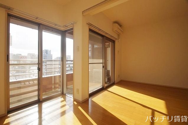 居室・リビング　画像は別号室写真の為、現状を優先いたします。