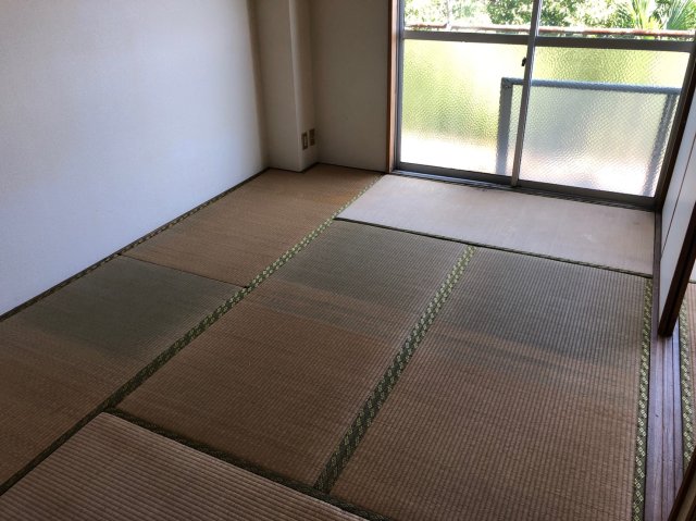 居室・リビング　同建物別部屋現況優先