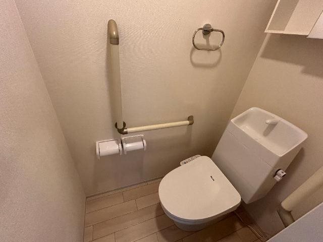 トイレ　※同シリーズ参考写真