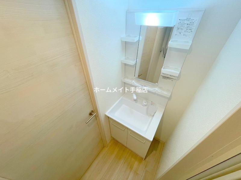 洗面設備　シャンプードレッサーで便利です♪