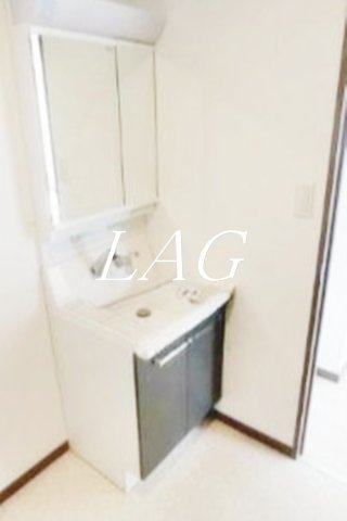 洗面設備　独立洗面台です。