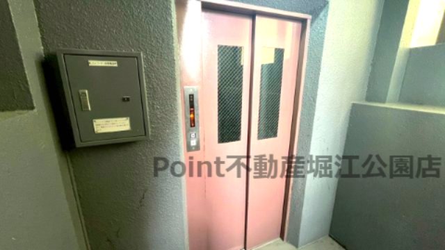 地下鉄長堀鶴見緑地線 西長堀駅 徒歩12分 8階建 築39年の外観写真
