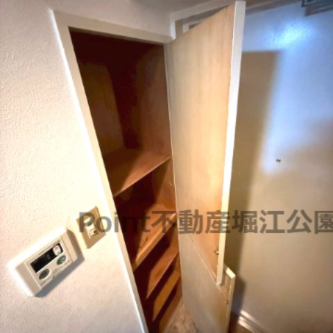 地下鉄長堀鶴見緑地線 西長堀駅 徒歩12分 8階建 築39年の内装写真