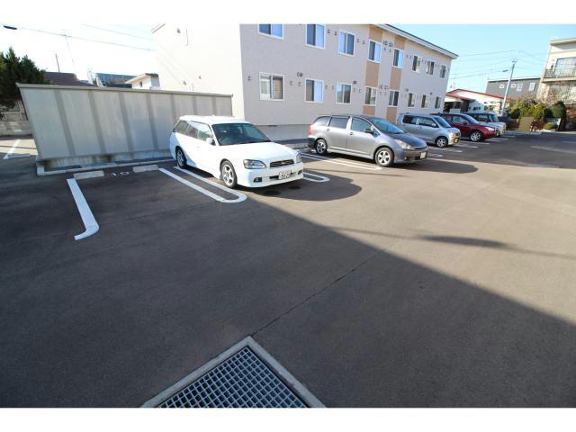 駐車場　駐車場