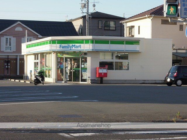 コンビニ　ファミリーマート竜南通り店（コンビニ）まで170m