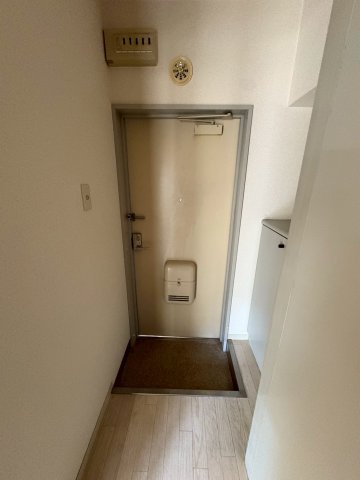 玄関　シンプルで使いやすい玄関です