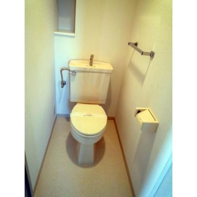 トイレ　※写真は同タイプ住戸です。