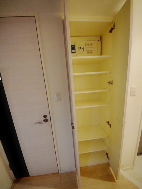収納　シューズボックス