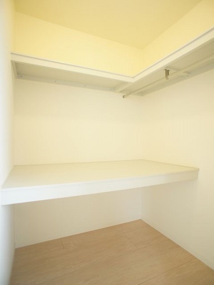 収納　広々クローゼット付きでお部屋はスッキリ♪