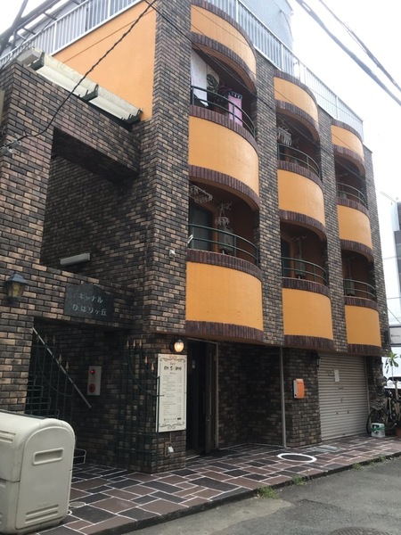 建物外観　駅徒歩５分・お洒落な外観