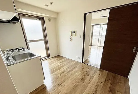 居室・リビング　別タイプ部屋　参考写真です