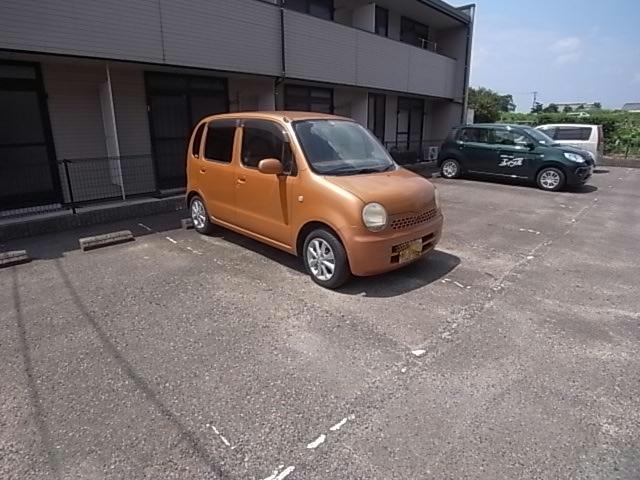 駐車場　駐車場