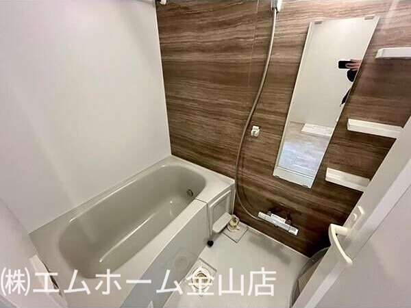 バス・シャワールーム　追い焚き浴室暖房乾燥機付お風呂