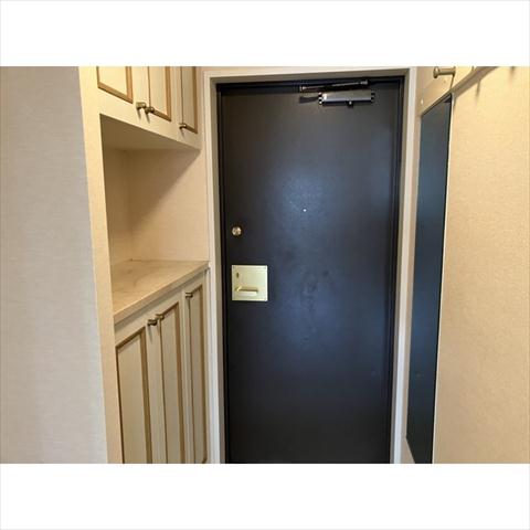 藤和本郷壱岐坂ホームズの玄関写真