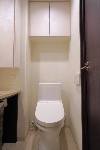 トイレ　※写真は同タイプ住戸です。