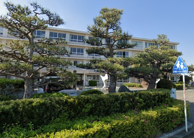 中学校　浜松市立南陽中学校（中学校）まで1018m
