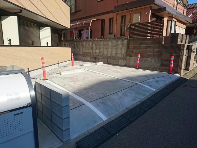 駐車場　駐車場