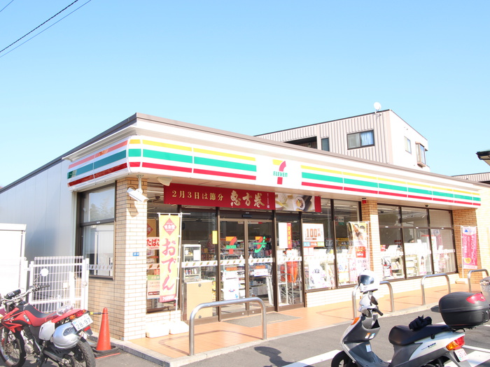 コンビニ　セブンイレブン横浜神大寺４丁目店（コンビニ）まで78m