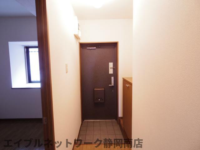 玄関　同イメージ反転