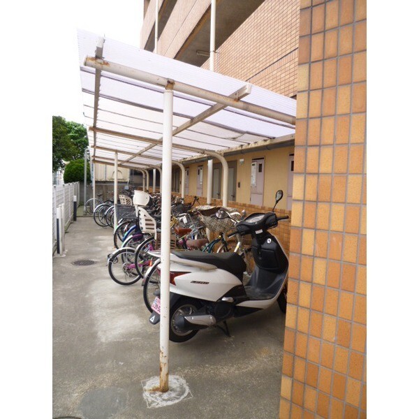 駐車場　駐輪場