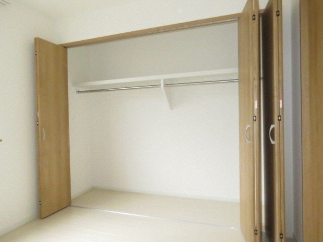 収納　壁一面の大型クローゼットです！