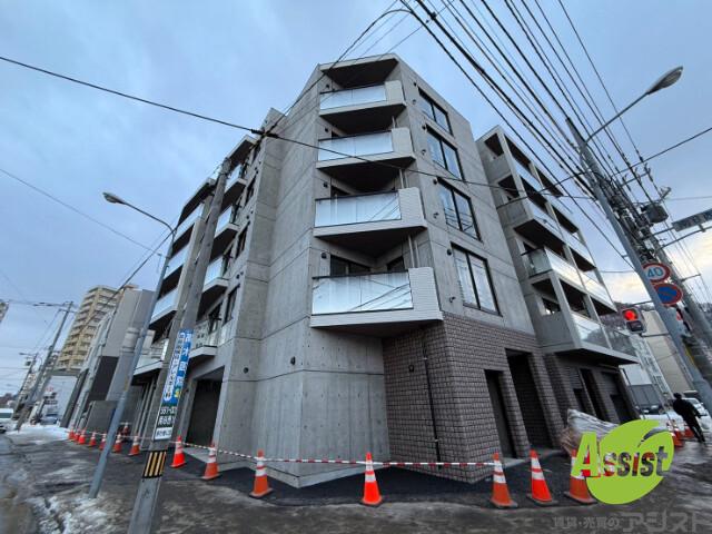 建物外観　中央区南６条西「ＦＬＹＩＮＧ　ＨＯＲＳＥ　ＭＡＲＵＹＡＭＡ」