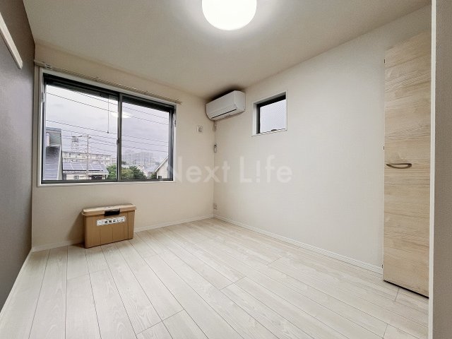 バス・シャワールーム　同じ物件の同間取りの別部屋の写真です。