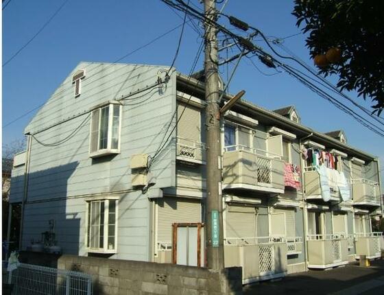 建物外観　敷地内駐車場有