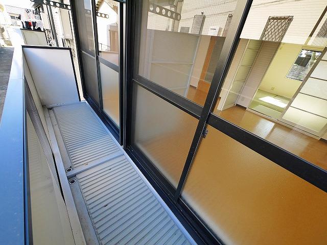 バルコニー　陽当たり良好なバルコニーです