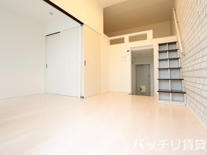 居室・リビング　同型タイプの為、現状を優先いたします