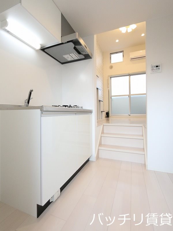 キッチン　同型タイプの為、現状を優先いたします