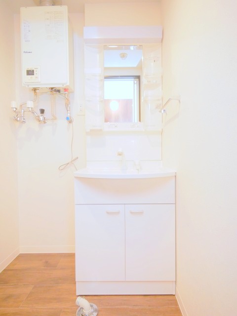 洗面設備　シャンプードレッサーあります☆