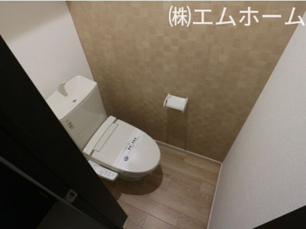 トイレ　温水洗浄便座付トイレ