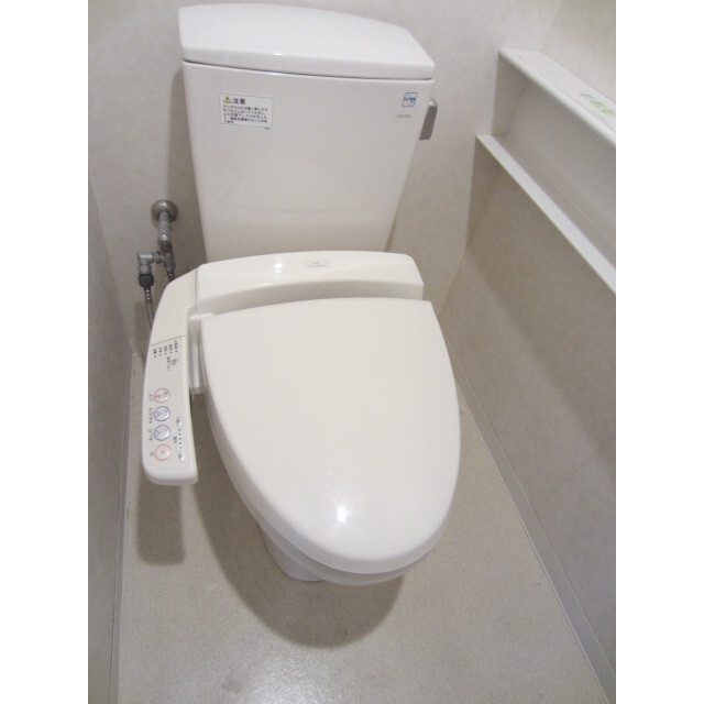 トイレ　写真は同タイプ住居です。