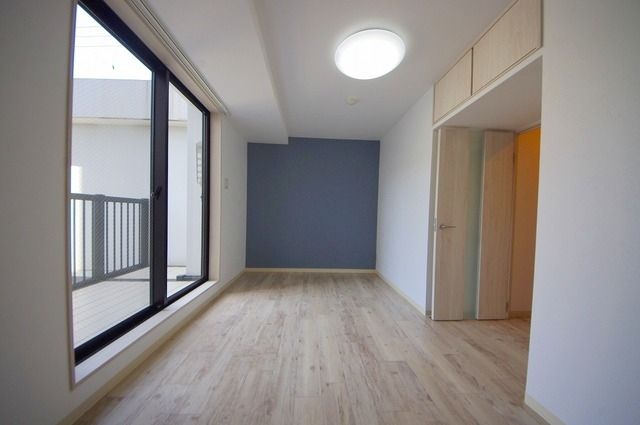 EIGHT SHIROKITAIIの居間写真