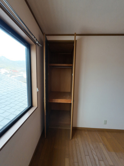 収納　※別部屋の写真です