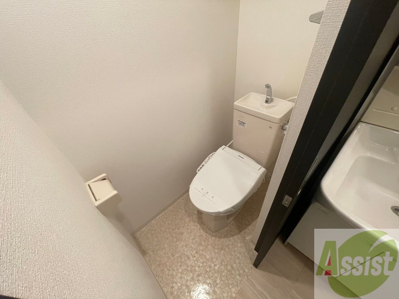 トイレ　トイレです。ウォシュレット付を探している方、おすすめです。