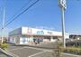 ドラックストア　ウエルシア岸和田尾生店（ドラッグストア）まで737m