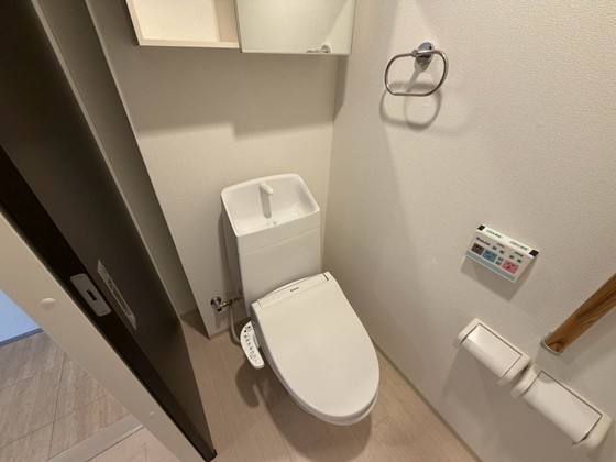 トイレ　※別部屋の写真です