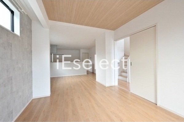 居室・リビング　広々とした約19帖のリビングです