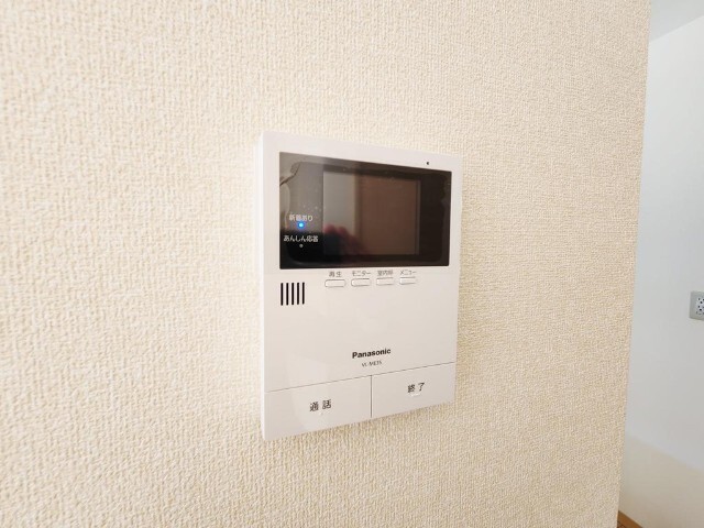 セキュリティ　同物件別室のイメージ画像となります　反転した間取りとなります